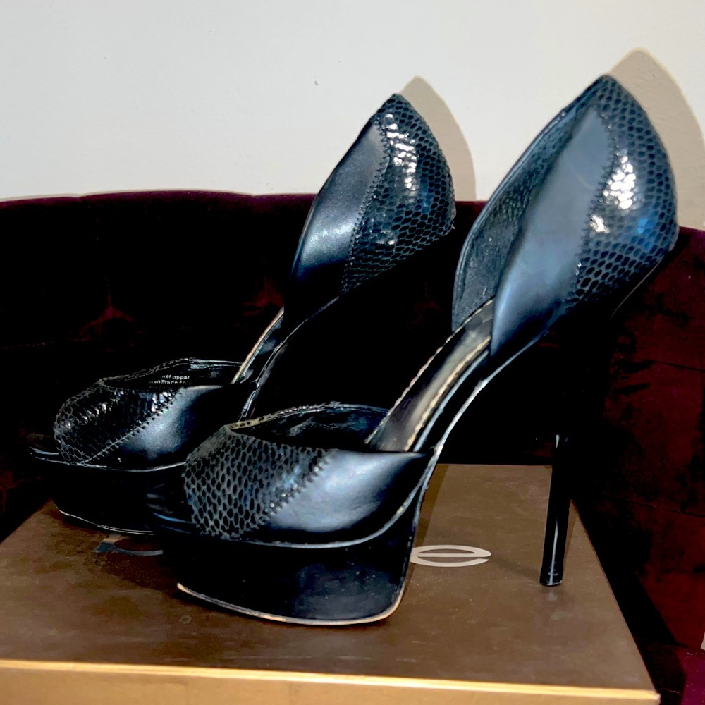 Bebe platform peep toe snake print heels